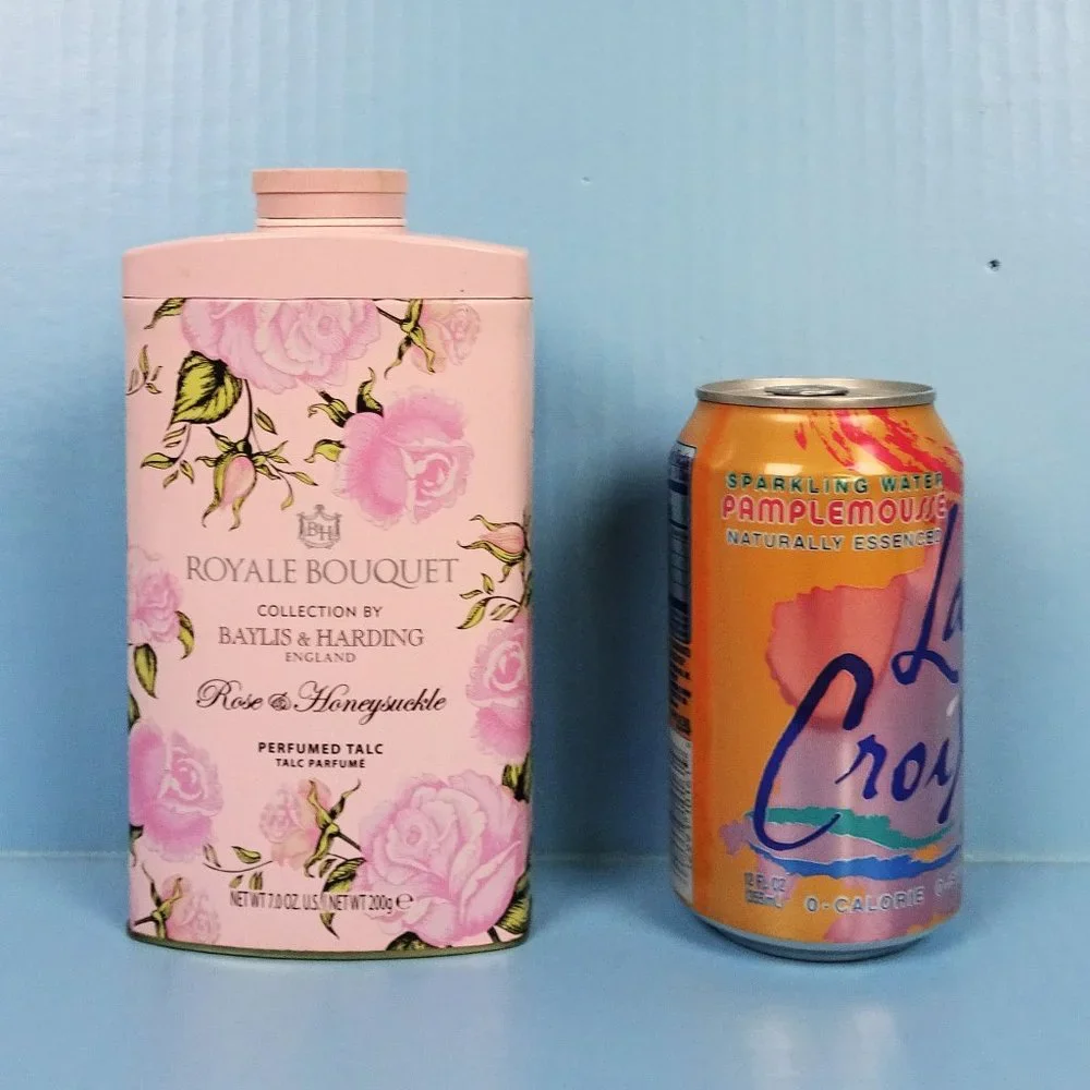 Royale Bouquet Baylis Harding Perfumed Body Talc Powder Luxurious Fragranced 90% - Picture 3 of 5